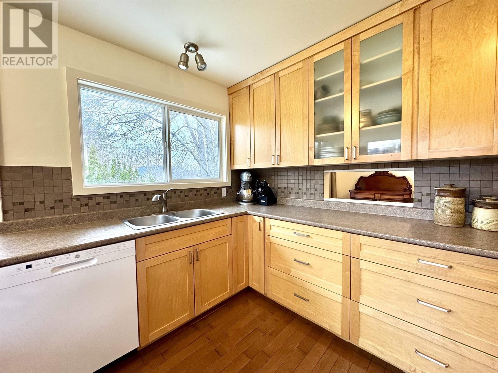 












4501 CEDAR CRESCENT

,
Terrace,




British Columbia
V8G1X5


