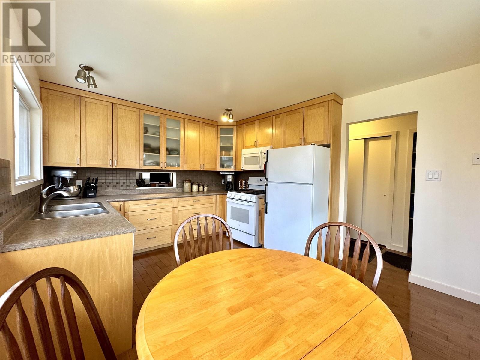 












4501 CEDAR CRESCENT

,
Terrace,




British Columbia
V8G1X5

