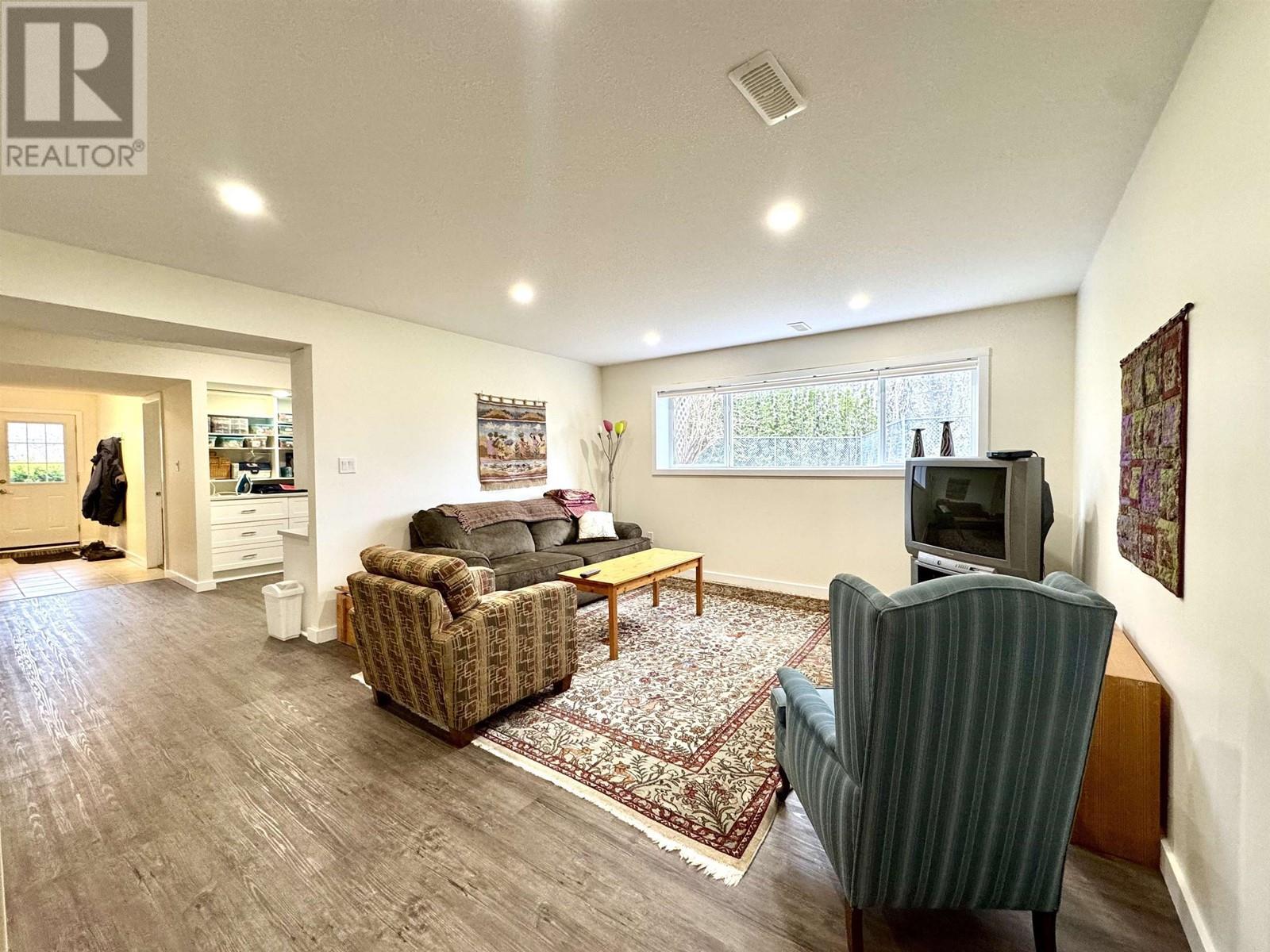 












4501 CEDAR CRESCENT

,
Terrace,




British Columbia
V8G1X5

