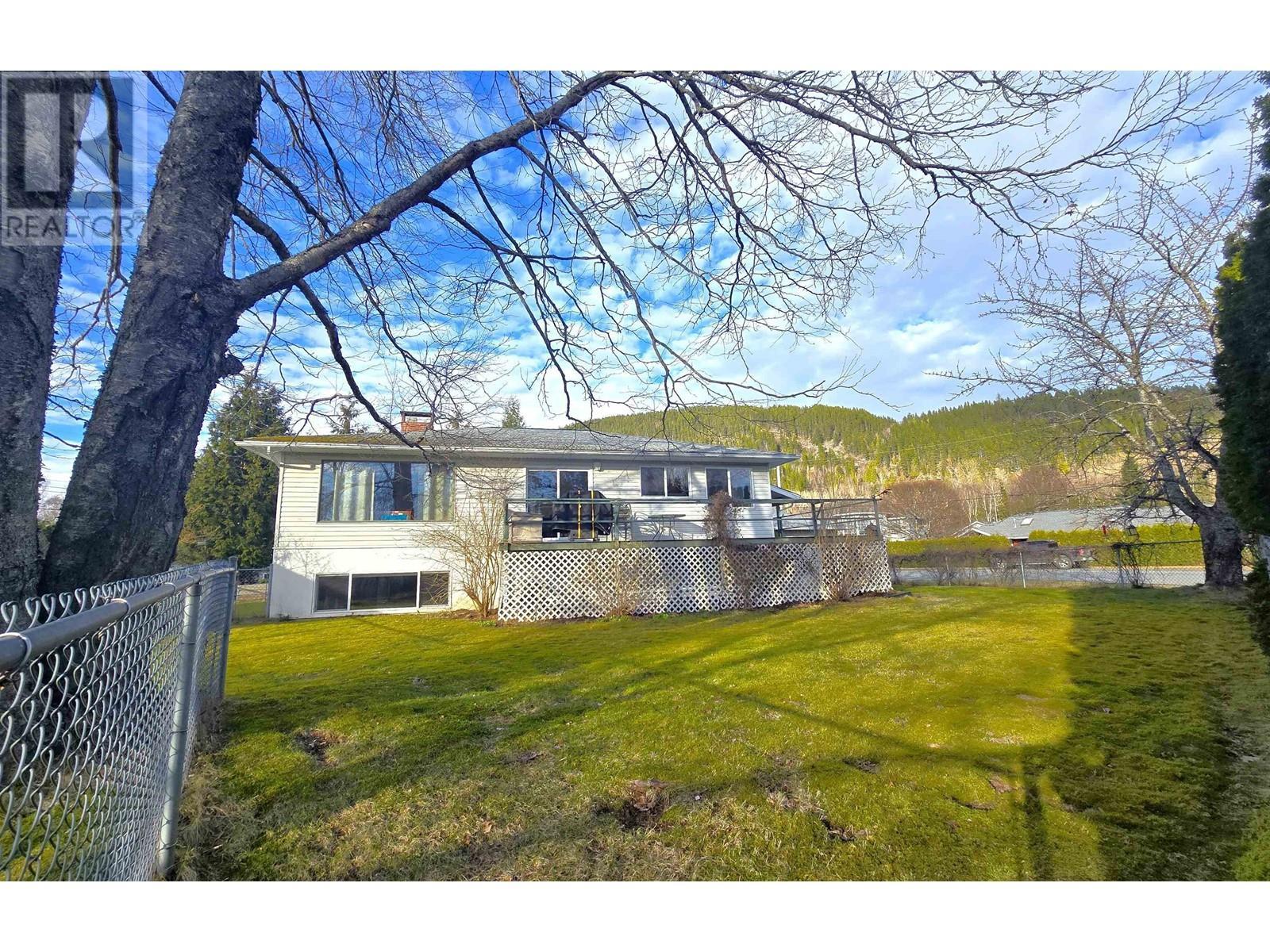 












4501 CEDAR CRESCENT

,
Terrace,




British Columbia
V8G1X5

