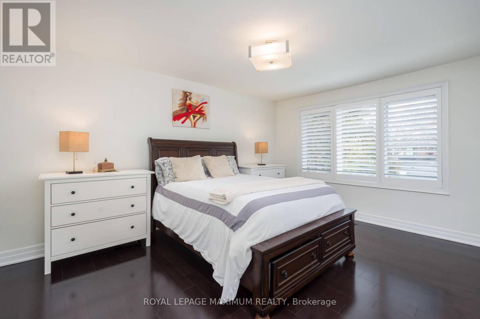 












55 ASHMOUNT CRESCENT

,
Toronto,




Ontario
M9R1C9

