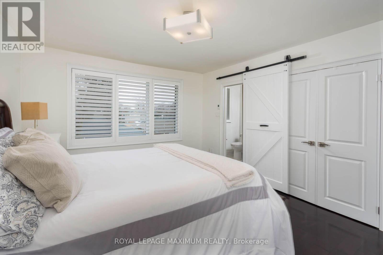 












55 ASHMOUNT CRESCENT

,
Toronto,




Ontario
M9R1C9

