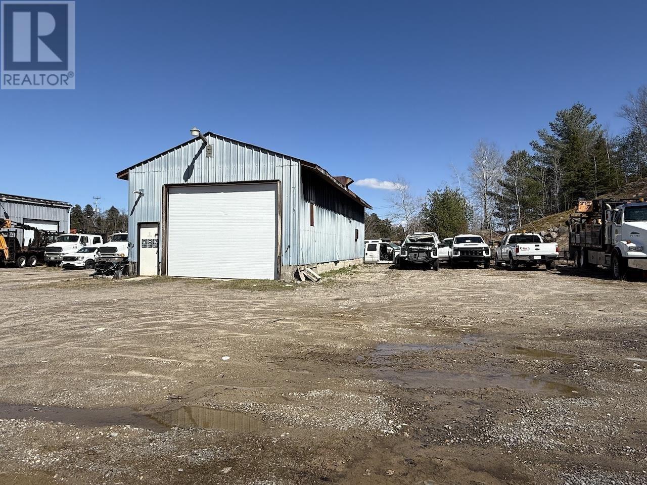 












29 Perini RD

,
Elliot Lake,




Ontario
P5A2T1

