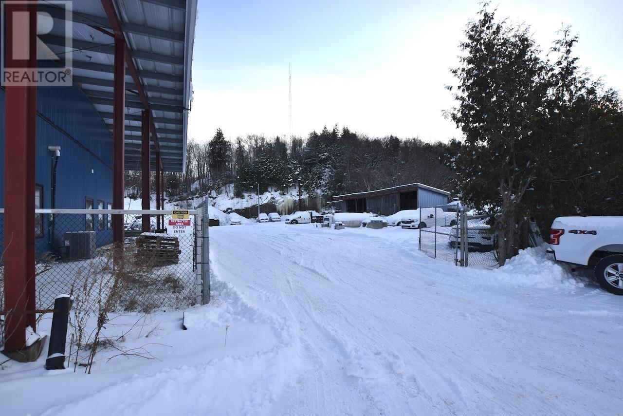 












29 Perini RD

,
Elliot Lake,




Ontario
P5A2T1

