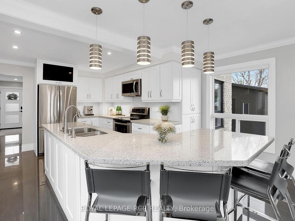 









60


Wolfe

Avenue,
New Tecumseth,




ON
L0G 1W0

