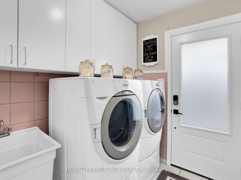 









60


Wolfe

Avenue,
New Tecumseth,




ON
L0G 1W0

