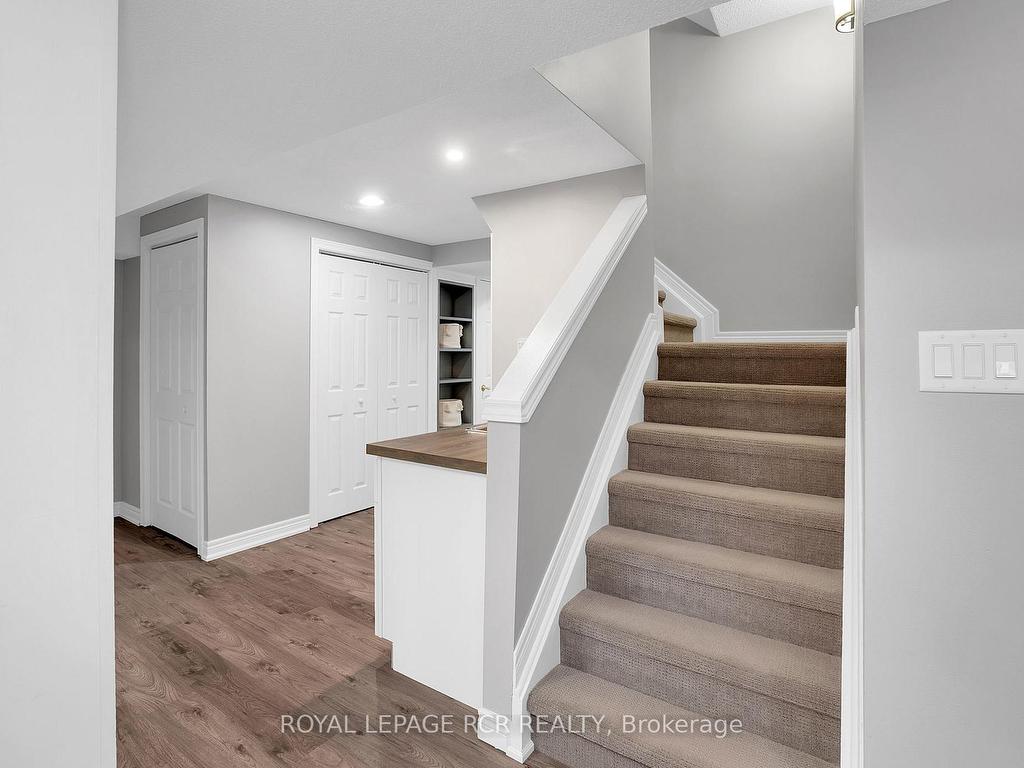 









60


Wolfe

Avenue,
New Tecumseth,




ON
L0G 1W0

