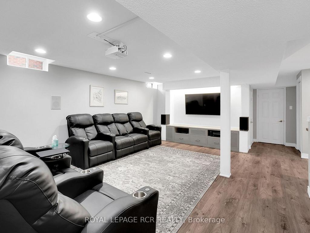 









60


Wolfe

Avenue,
New Tecumseth,




ON
L0G 1W0

