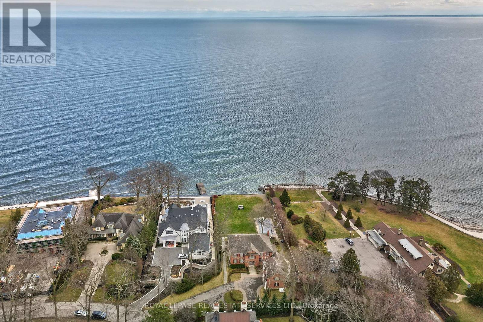 












16 ENNISCLARE DRIVE W

,
Oakville,




Ontario
L6J4N2

