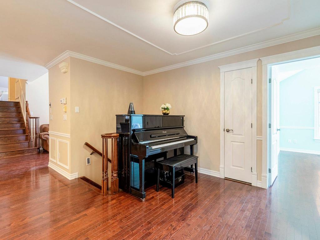 









9


Rue Desjardins

,
Repentigny (Repentigny),




QC
J5Y3Y5

