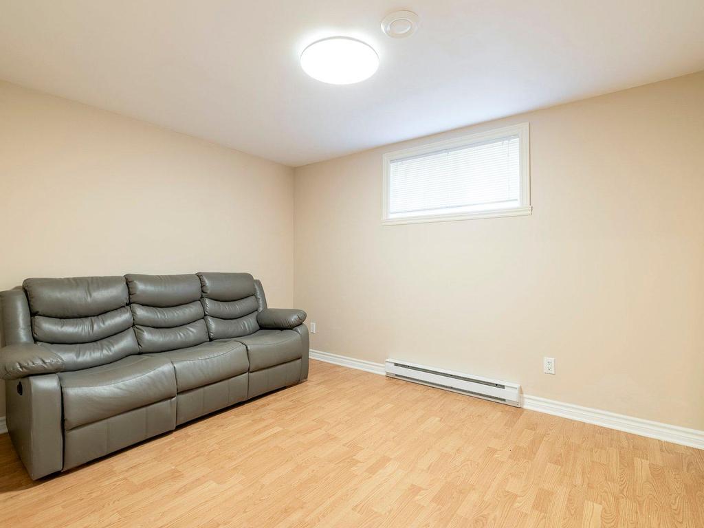 









9


Rue Desjardins

,
Repentigny (Repentigny),




QC
J5Y3Y5

