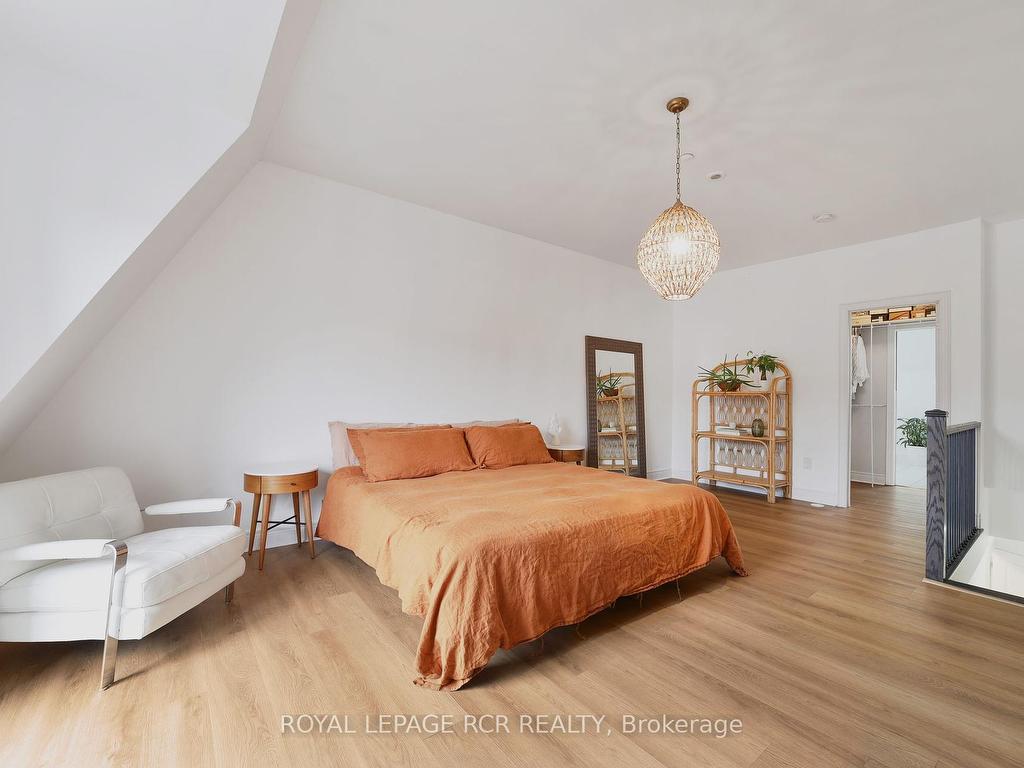 









8343


Kipling

Avenue,
Vaughan,




ON
L4L 2A7

