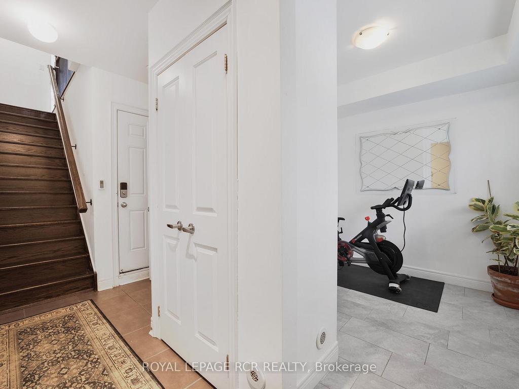 









8343


Kipling

Avenue,
Vaughan,




ON
L4L 2A7

