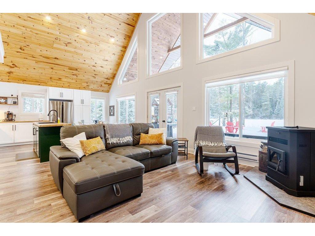 









27


Ch. des Cabines de la Chute

,
Mansfield-et-Pontefract,




QC
J0X1R0

