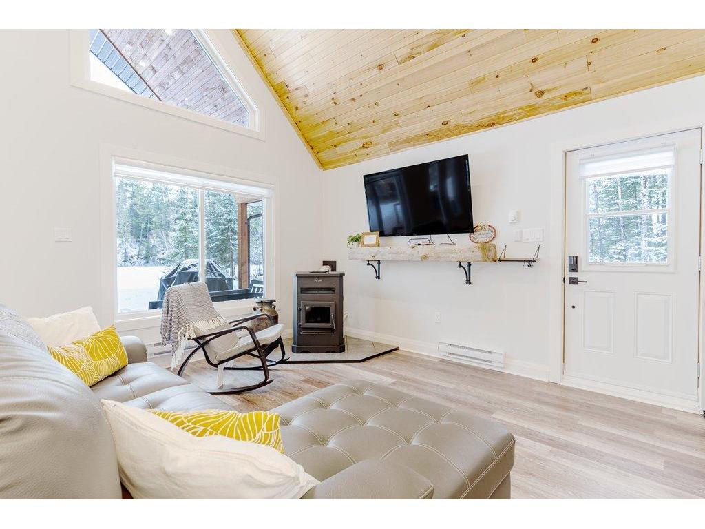 









27


Ch. des Cabines de la Chute

,
Mansfield-et-Pontefract,




QC
J0X1R0

