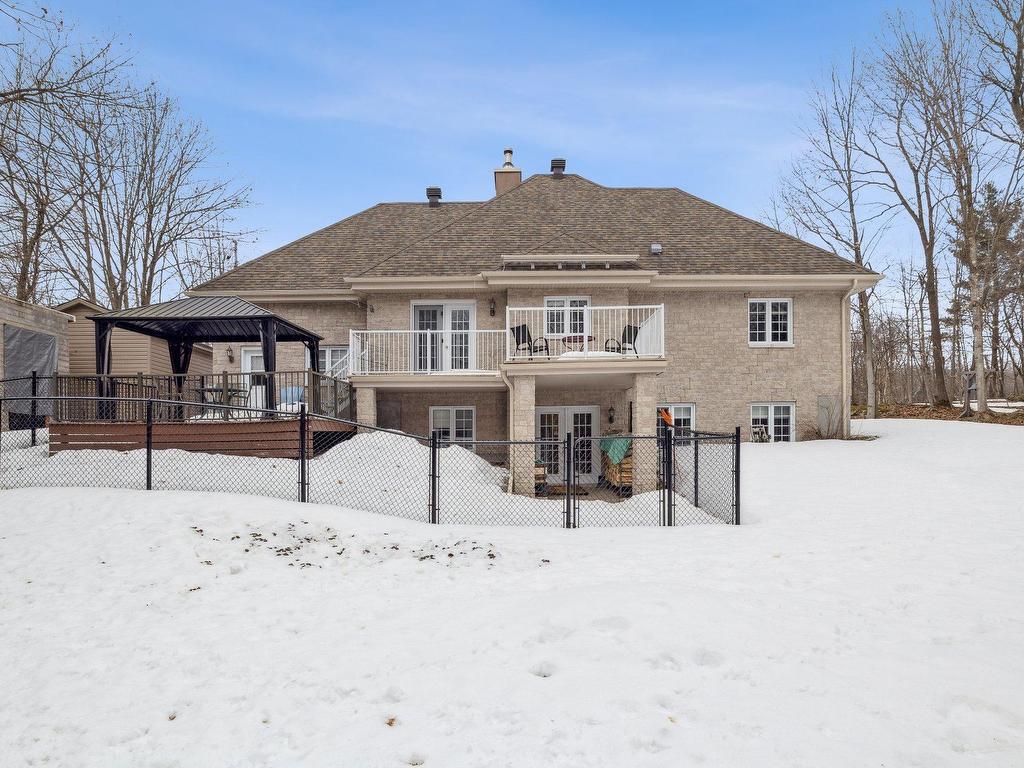 









8


Rue des Pruniers

,
Cantley,




QC
J8V2V7

