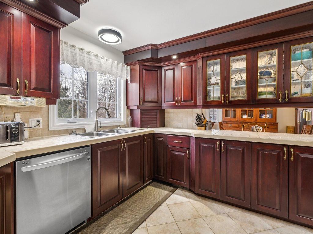 









8


Rue des Pruniers

,
Cantley,




QC
J8V2V7

