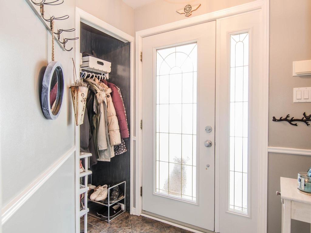 









121


Rue de la Cascade

,
Val-des-Monts,




QC
J8N1H9

