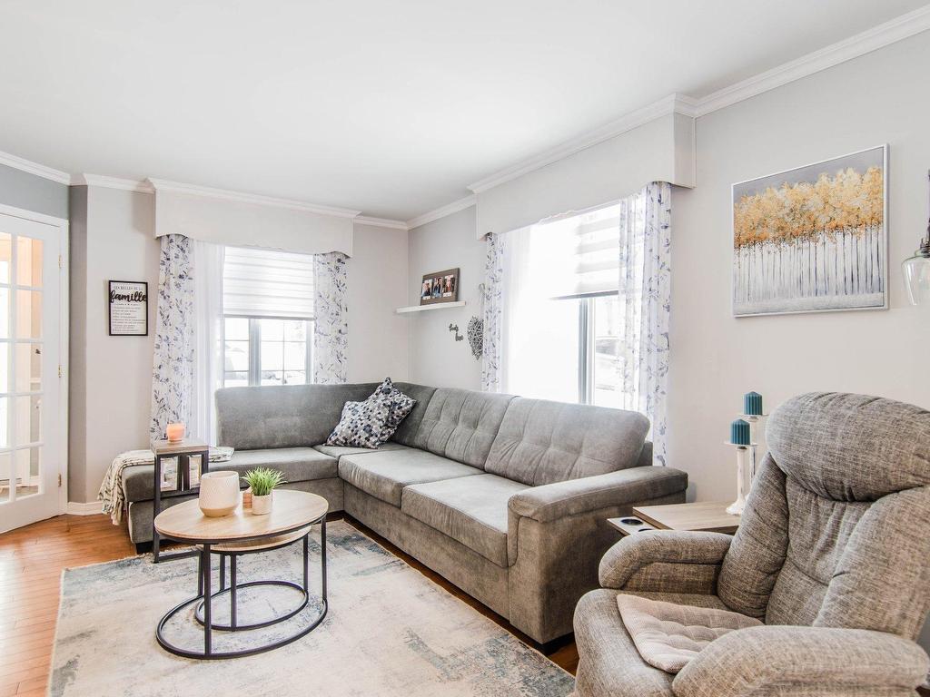 









121


Rue de la Cascade

,
Val-des-Monts,




QC
J8N1H9

