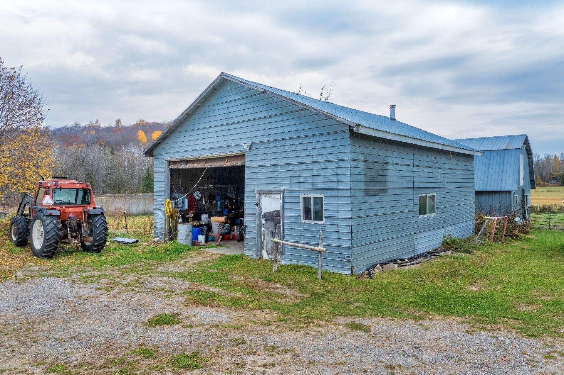









139

 - 143


Route 309

,
Saint-Aimé-du-Lac-des-Îles,







QC
J0W1J0

