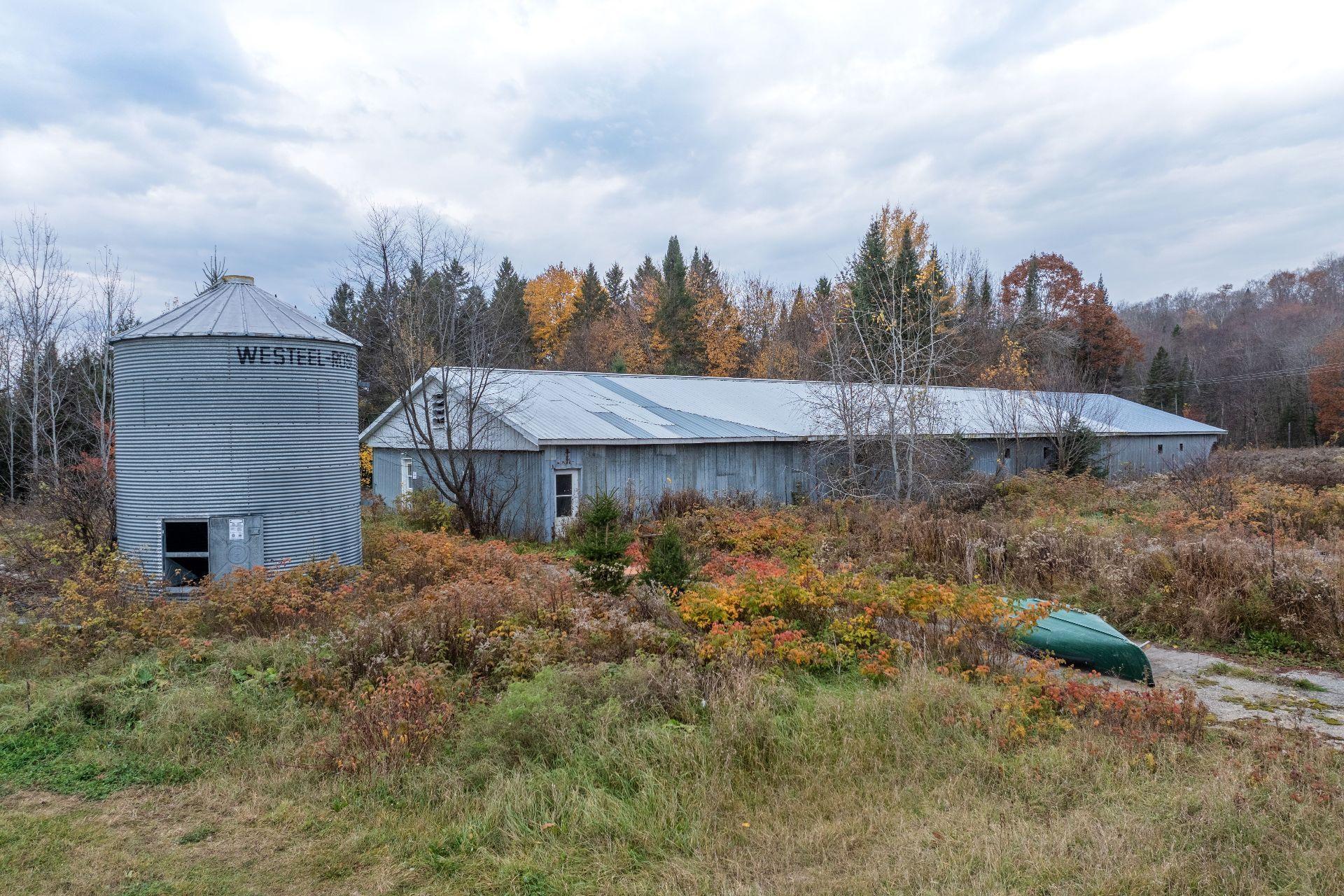 









139

 - 143


Route 309

,
Saint-Aimé-du-Lac-des-Îles,







QC
J0W1J0

