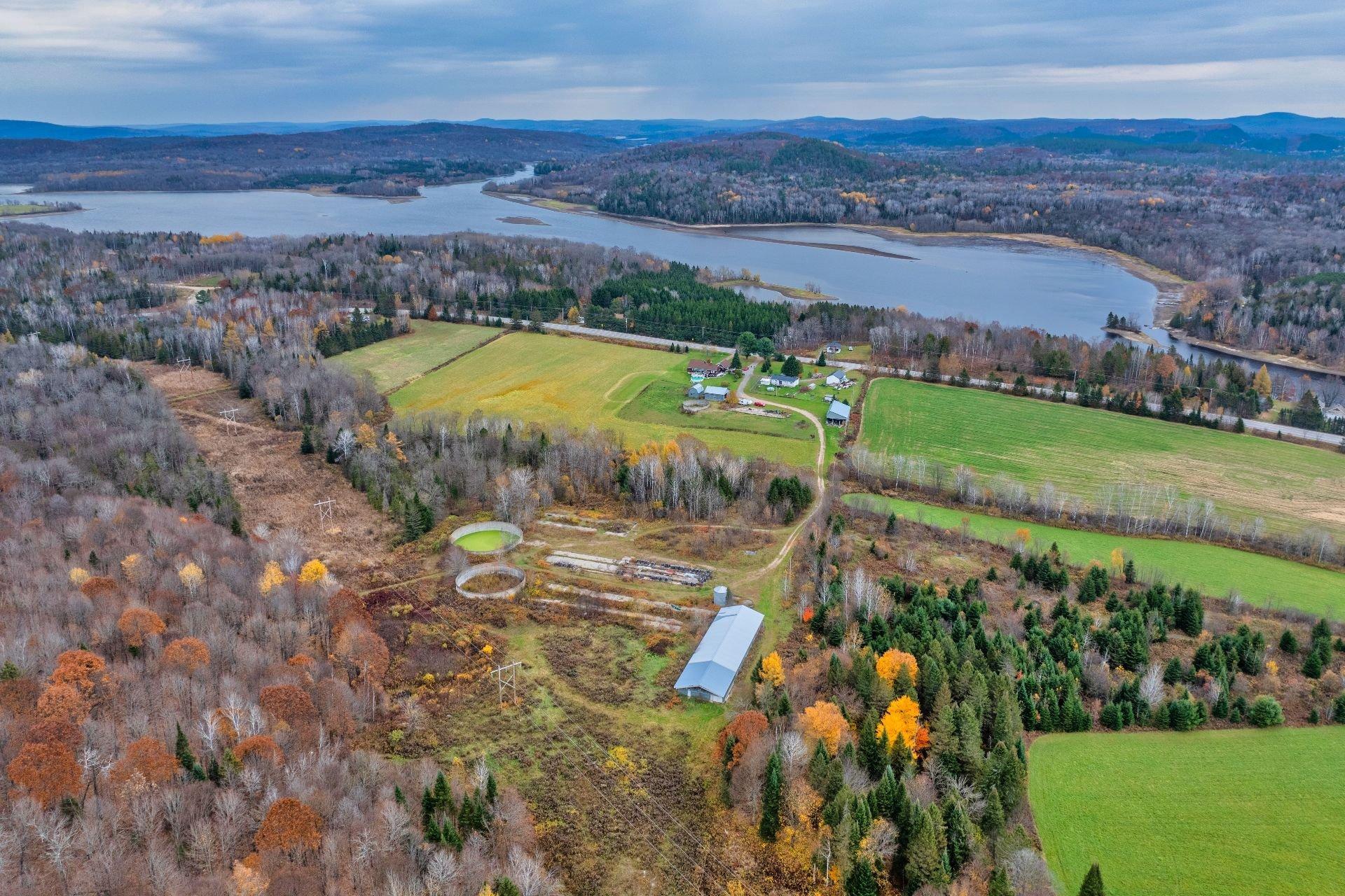 









139

 - 143


Route 309

,
Saint-Aimé-du-Lac-des-Îles,







QC
J0W1J0


