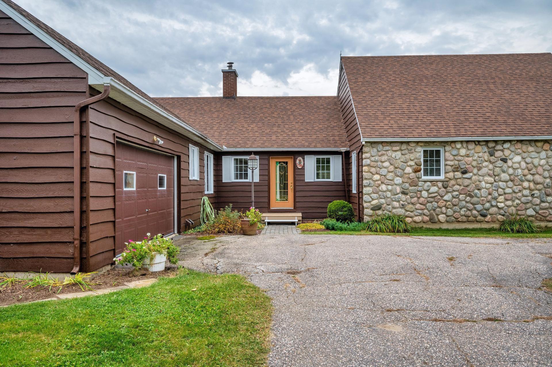 









139

 - 143


Route 309

,
Saint-Aimé-du-Lac-des-Îles,







QC
J0W1J0

