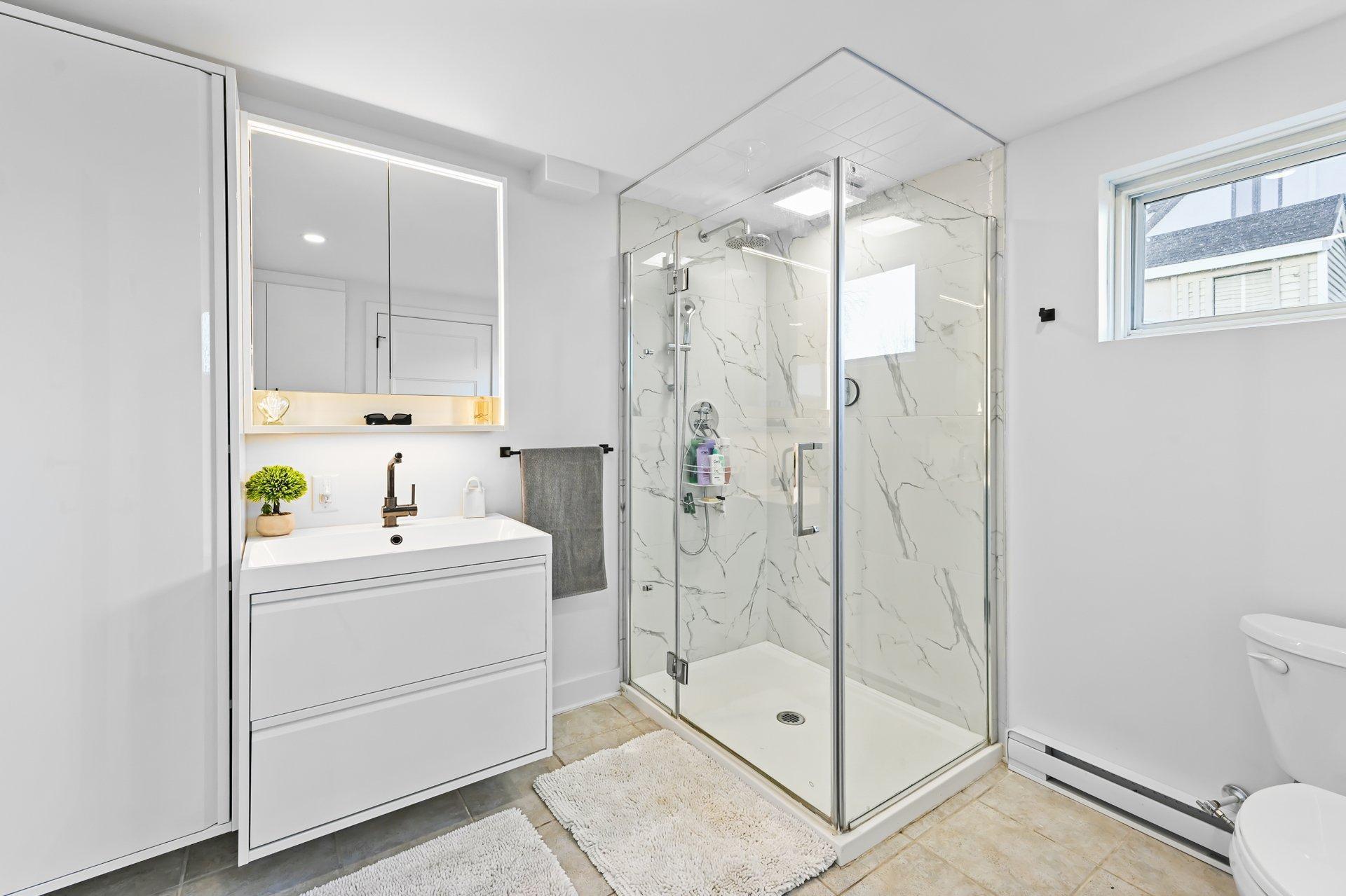 









25


31e Avenue

,
Saint-Blaise-sur-Richelieu,




QC
J0J1W0

