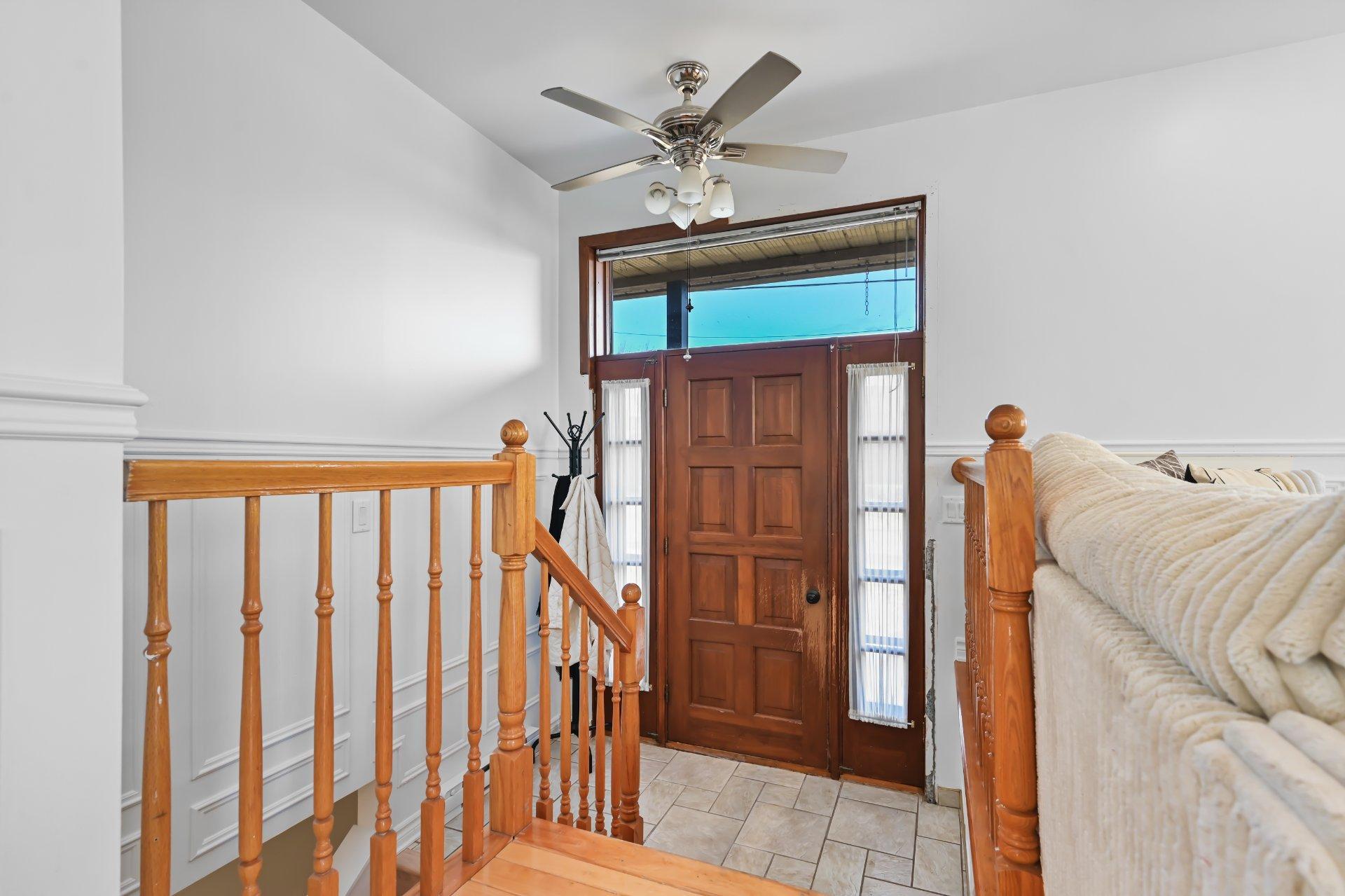 









25


31e Avenue

,
Saint-Blaise-sur-Richelieu,




QC
J0J1W0

