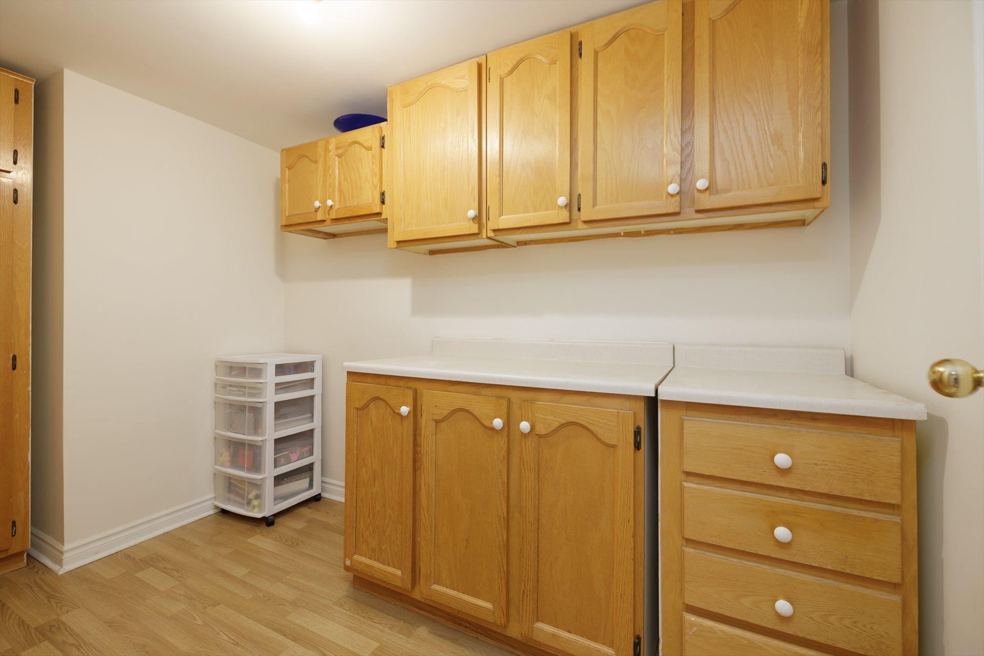 









17244


Rue Marcel-Libersan

,
Montréal (Pierrefonds-Roxboro),




QC
H9J3P3

