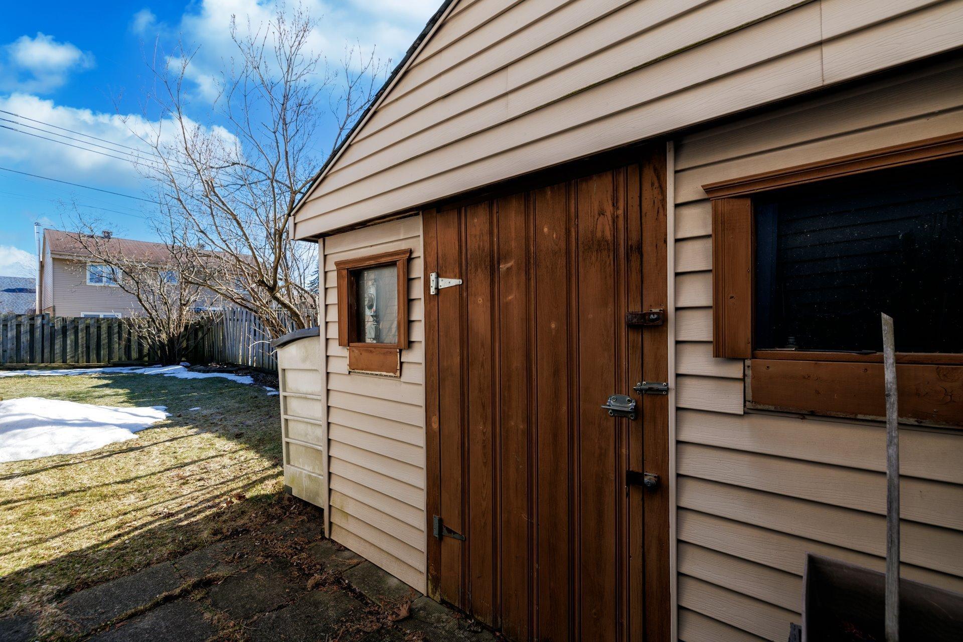 









17244


Rue Marcel-Libersan

,
Montréal (Pierrefonds-Roxboro),




QC
H9J3P3

