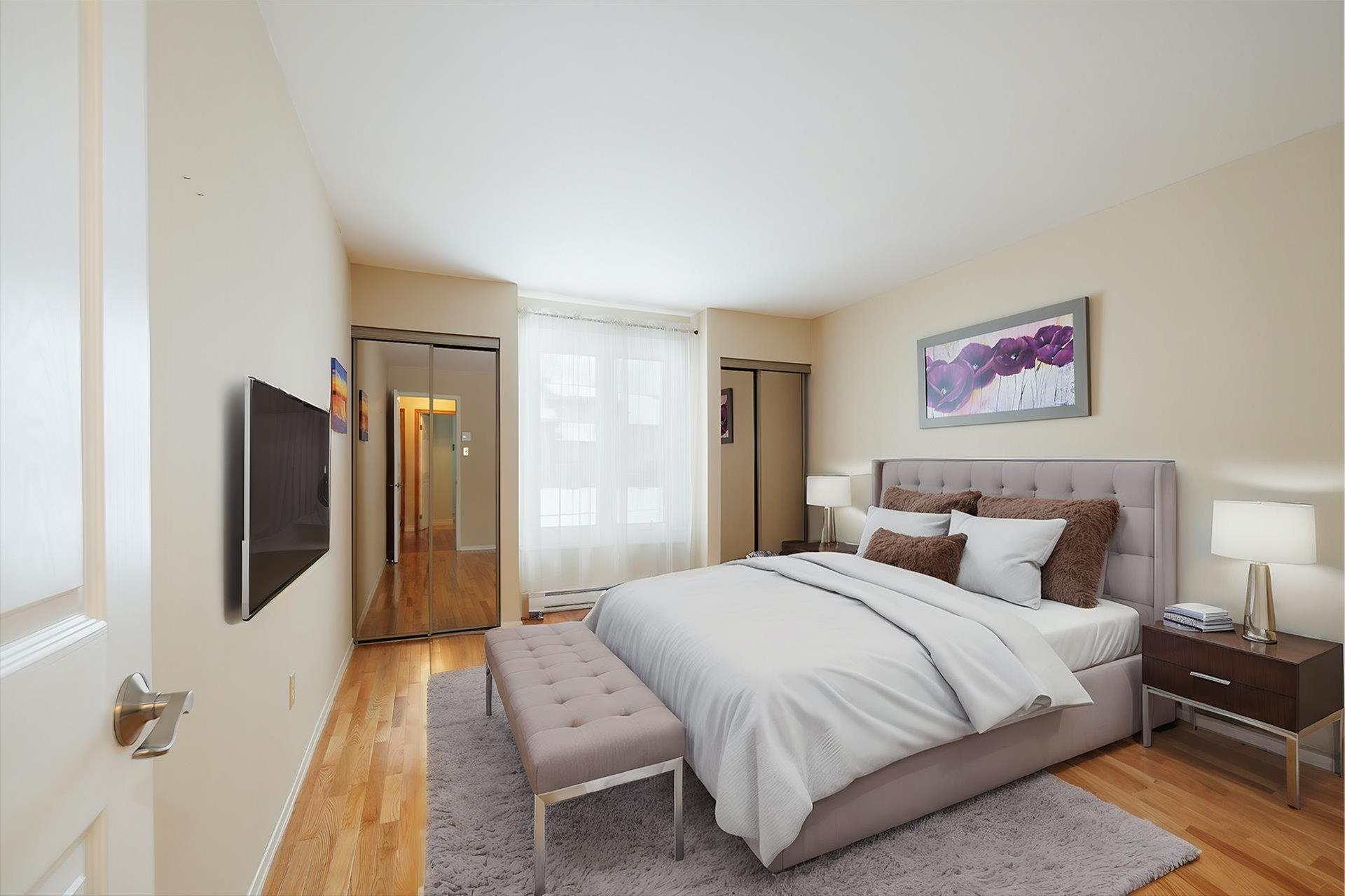 









17244


Rue Marcel-Libersan

,
Montréal (Pierrefonds-Roxboro),




QC
H9J3P3

