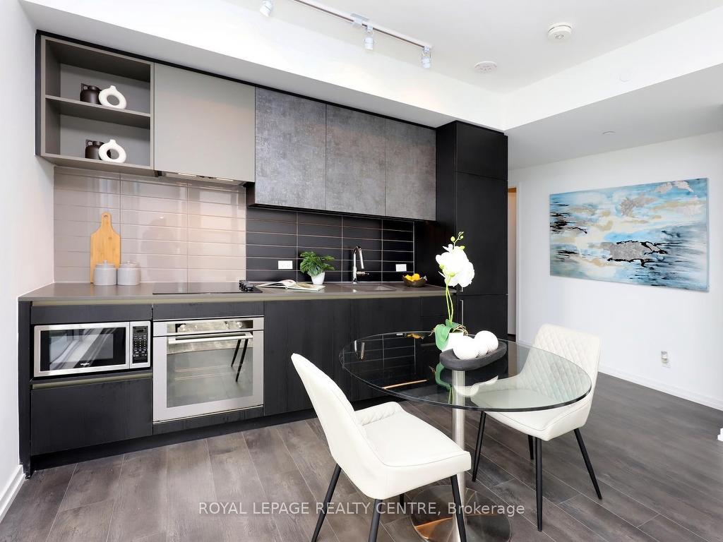 









1000


Portage

Parkway, 910,
Vaughan,




ON
L4K 0L1


