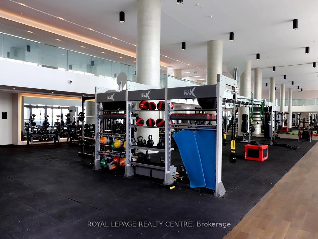 









1000


Portage

Parkway, 910,
Vaughan,




ON
L4K 0L1

