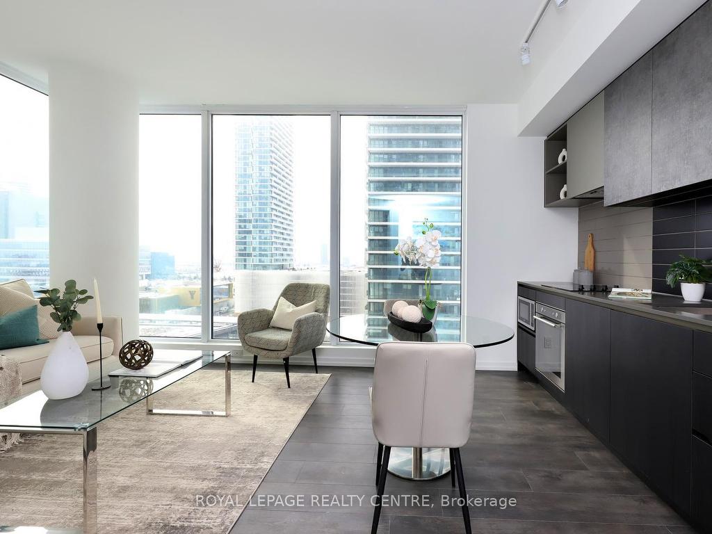









1000


Portage

Parkway, 910,
Vaughan,




ON
L4K 0L1

