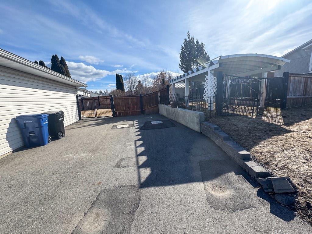 









801


16th

Street,
Cranbrook,




BC
V1C 5N9

