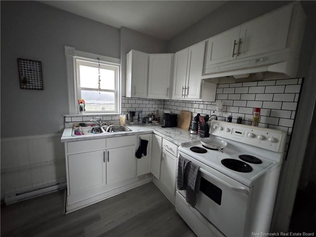 









48


Kennedy

ST,
Saint John,




NB
E2K 1C4

