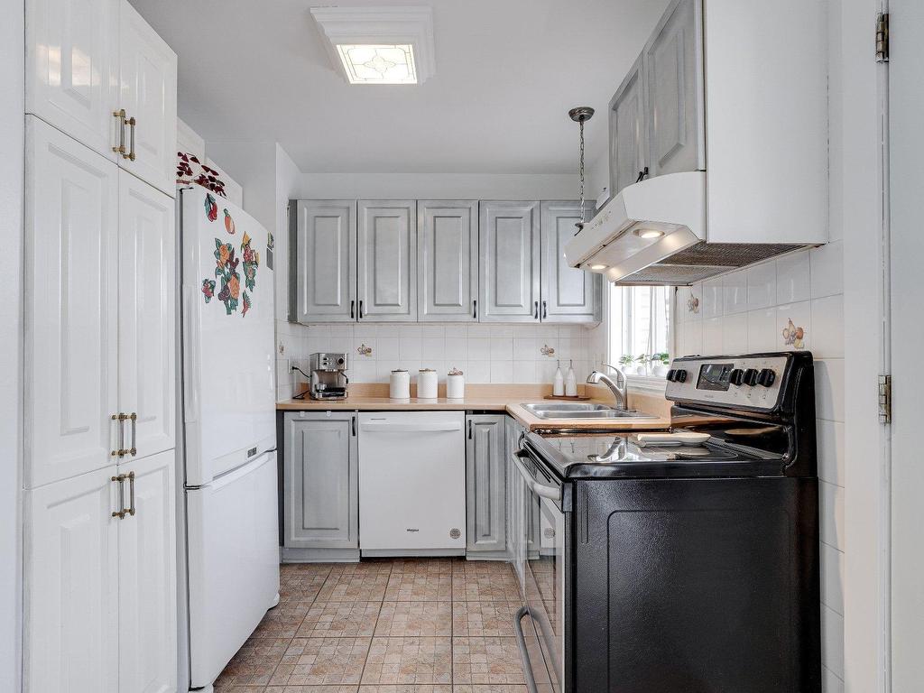 









154


Rue Beauchesne

,
Saint-Eustache,




QC
J7R2X8

