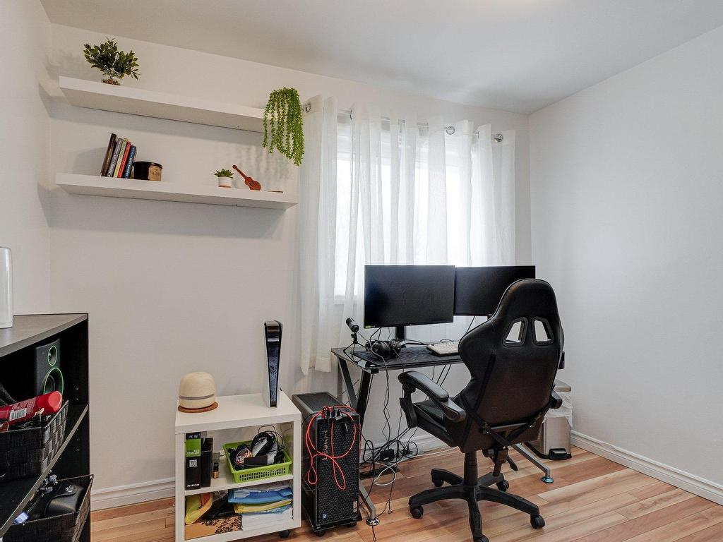 









154


Rue Beauchesne

,
Saint-Eustache,




QC
J7R2X8


