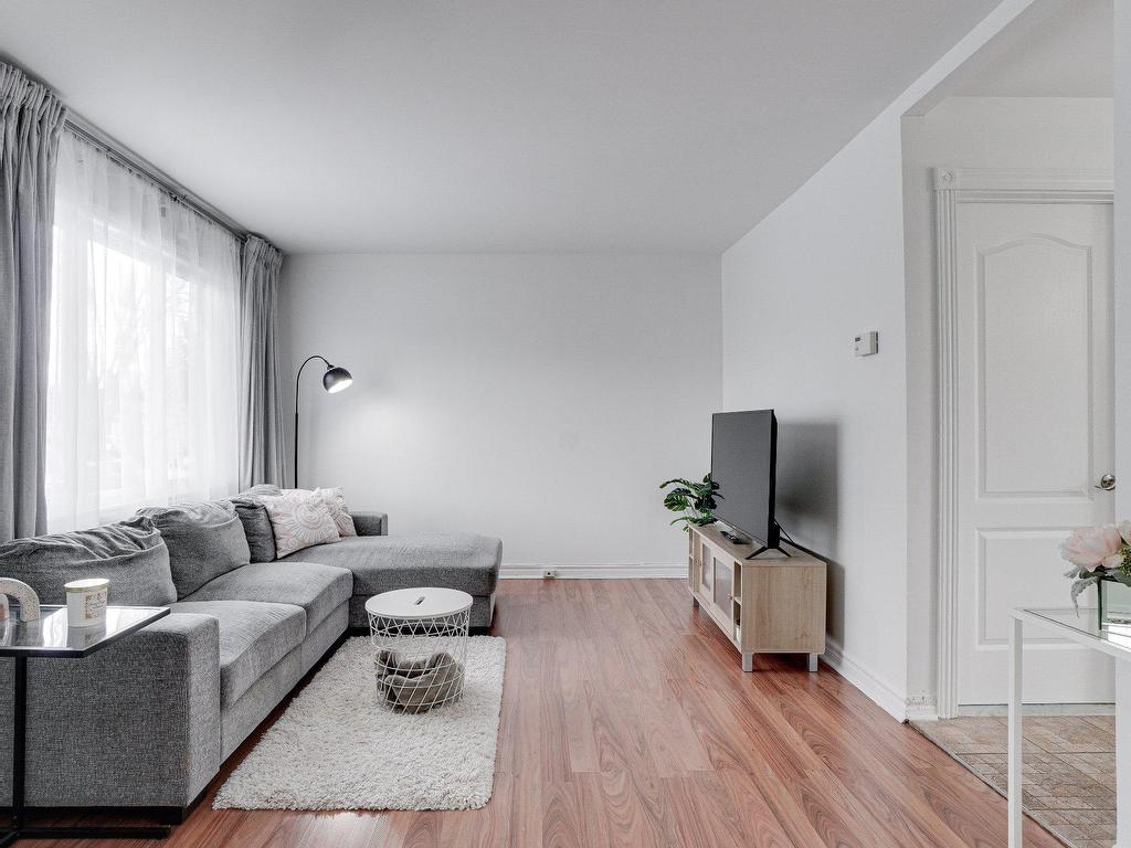 









154


Rue Beauchesne

,
Saint-Eustache,




QC
J7R2X8

