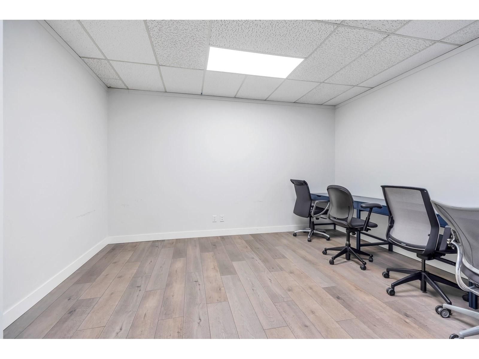 












1 10318 WHALLEY BOULEVARD

,
Surrey,




British Columbia
V3T4H4

