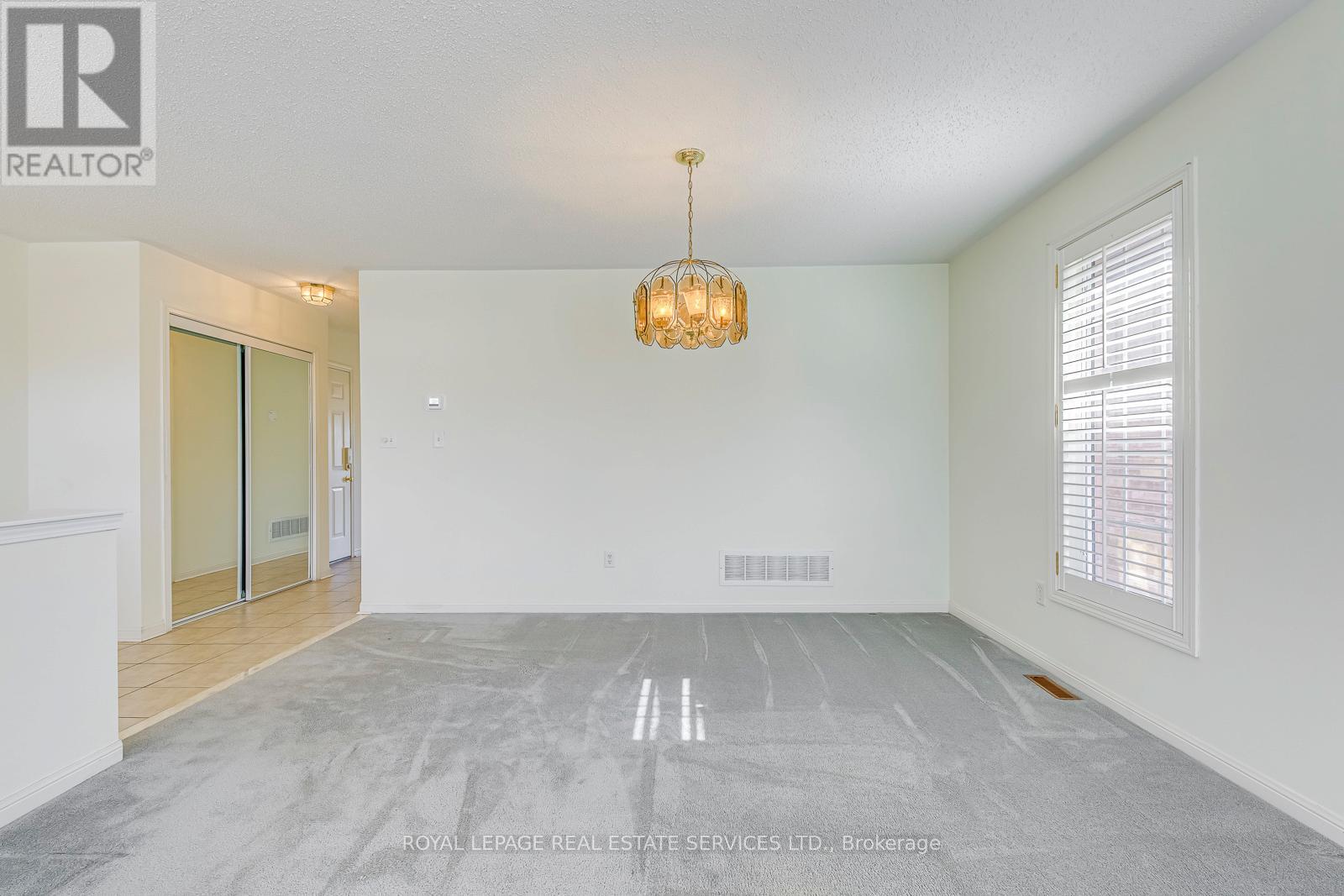 












1652 ALLAN CRESCENT

,
Milton,




Ontario
L9T5Z7

