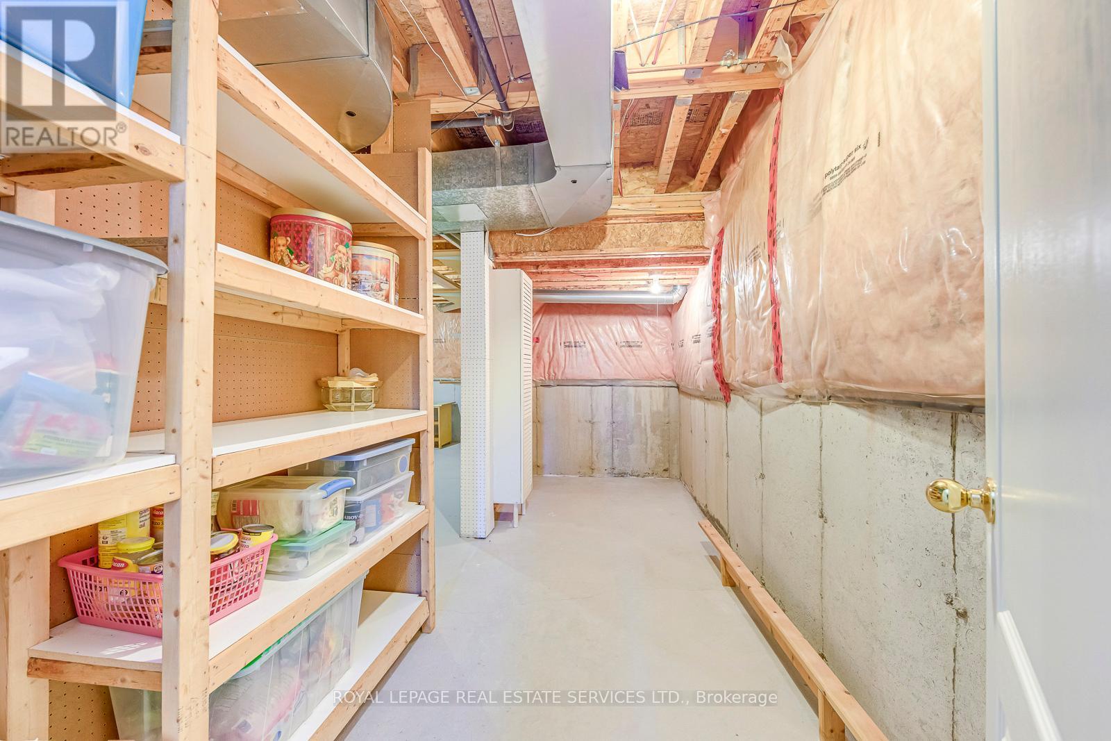 












1652 ALLAN CRESCENT

,
Milton,




Ontario
L9T5Z7

