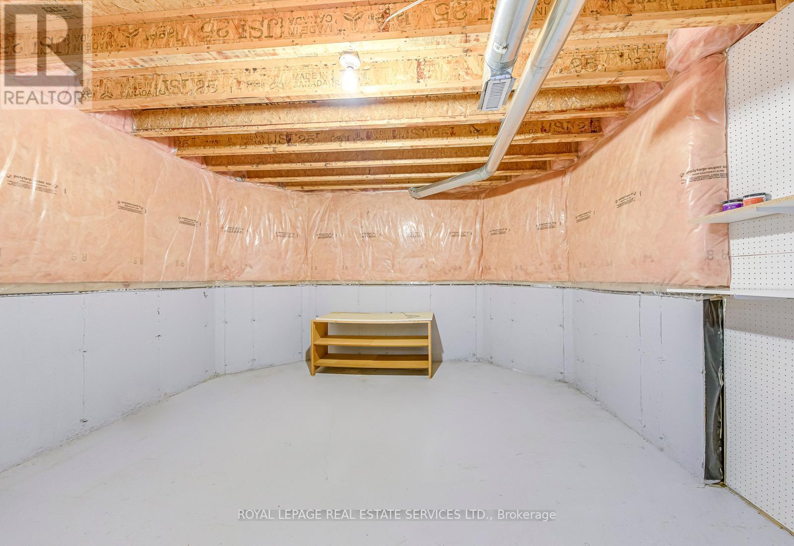 












1652 ALLAN CRESCENT

,
Milton,




Ontario
L9T5Z7

