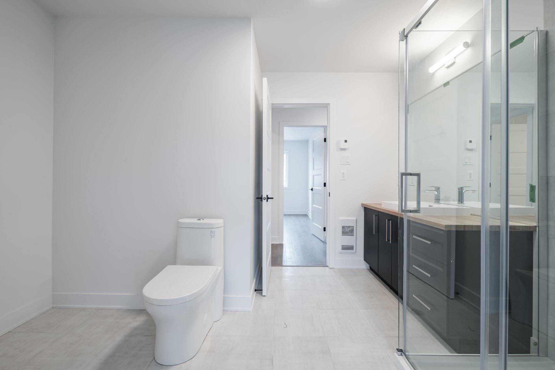 









8805


Rue du Chapelier

,
Mirabel,




QC
J7N3S5

