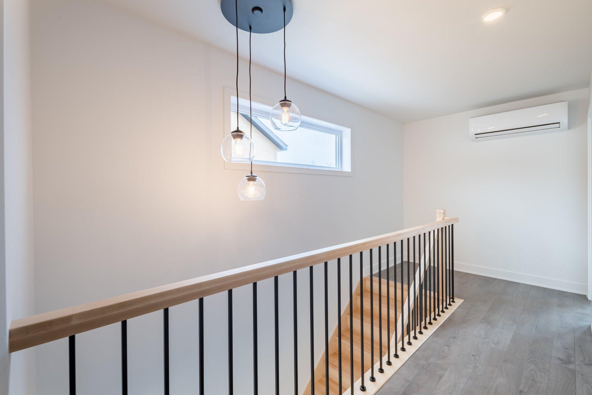 









8805


Rue du Chapelier

,
Mirabel,




QC
J7N3S5

