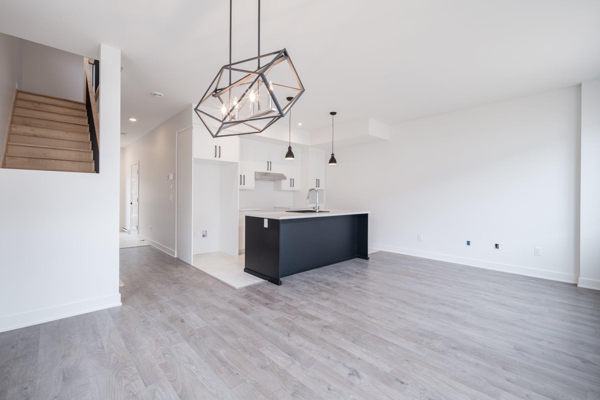 









8805


Rue du Chapelier

,
Mirabel,




QC
J7N3S5

