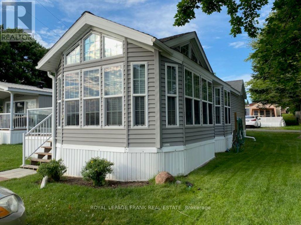












7 MCGREGOR DRIVE S

,
Otonabee-South Monaghan,




Ontario
K0L2G0

