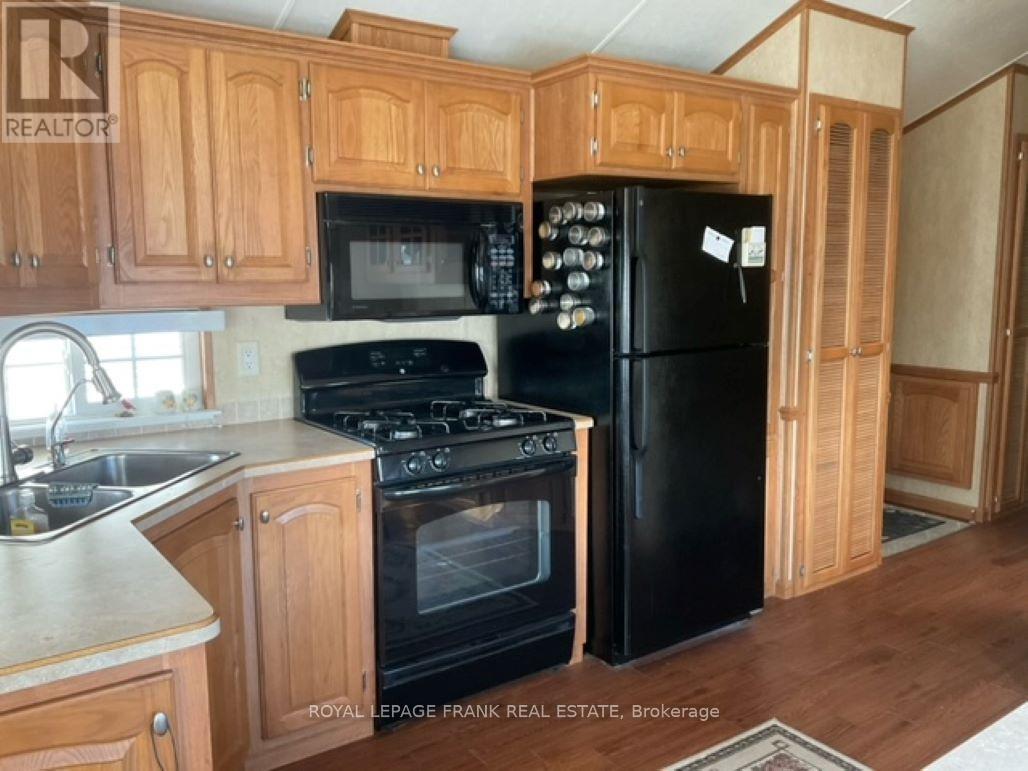 












7 MCGREGOR DRIVE S

,
Otonabee-South Monaghan,




Ontario
K0L2G0

