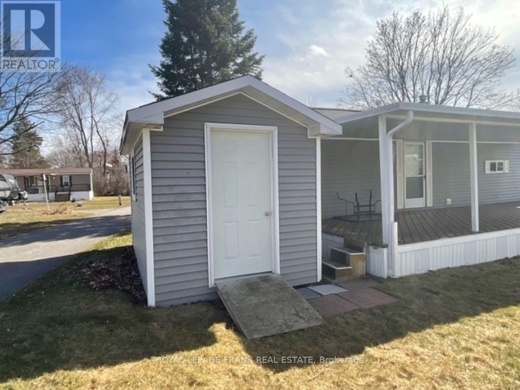 












7 MCGREGOR DRIVE S

,
Otonabee-South Monaghan,




Ontario
K0L2G0

